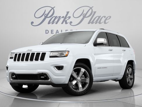 Used 2015 Jeep Grand Cherokee Overland w/ Advanced Technology Group RWD image 11