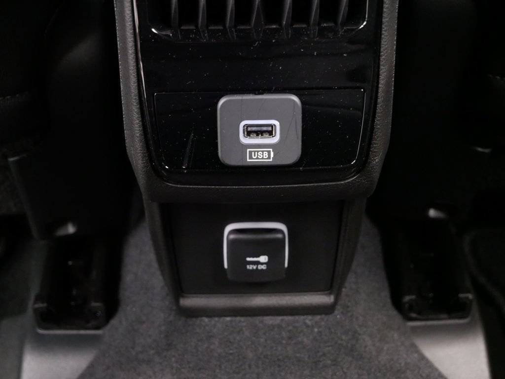 New 2026 Jeep Compass Latitude AWD/4WD image 16
