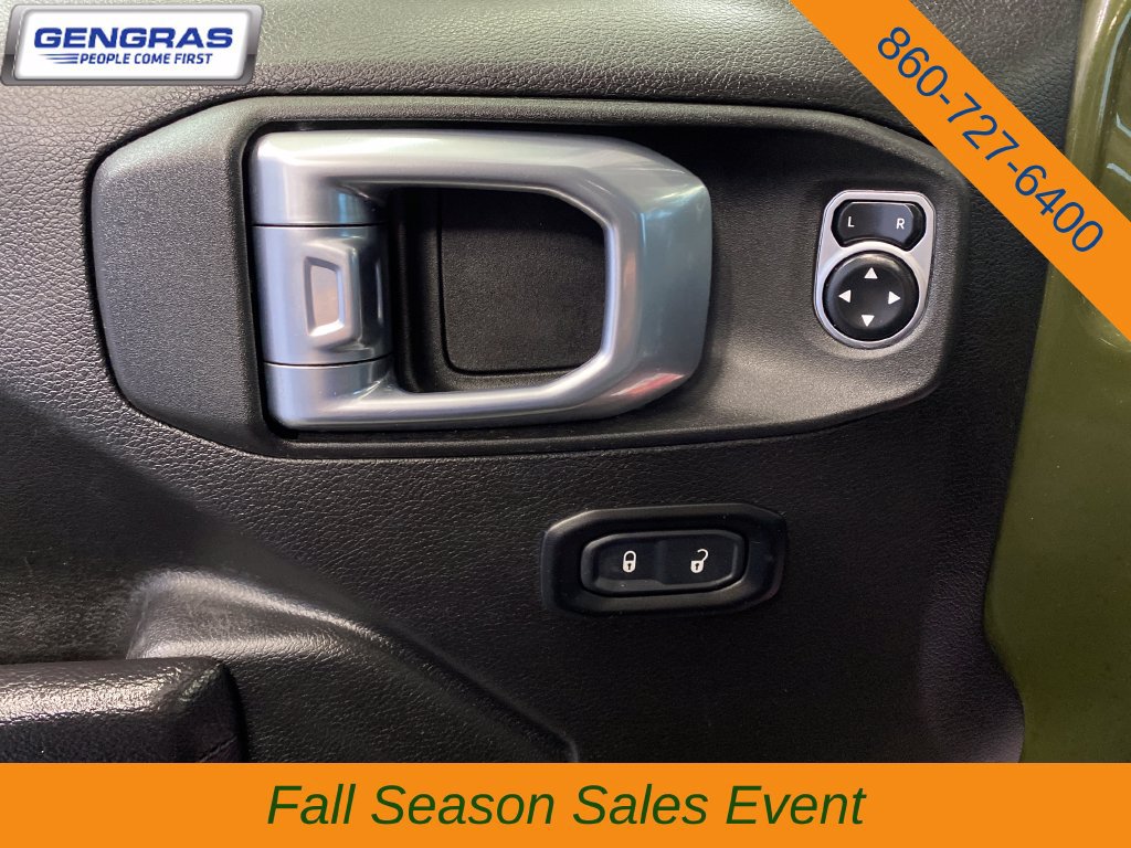 Used 2024 Jeep Wrangler Unlimited AWD/4WD image 14