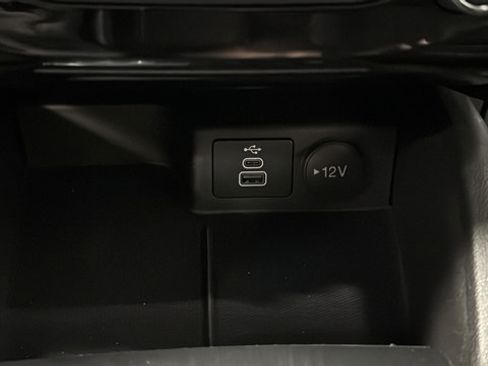 Used 2025 Ford Escape SE FWD image 32