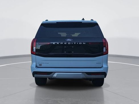 Certified 2025 Ford Expedition Max Platinum w/ Driver's Package AWD/4WD image 4