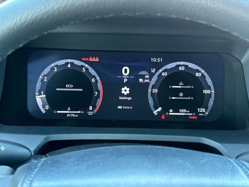 Used 2024 Toyota Tacoma TRD Off-Road image 22