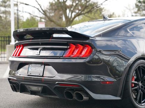 Used 2022 Ford Mustang Shelby GT500 w/ Technology Package RWD image 23