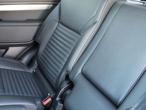 Used 2025 Land Rover Discovery Dynamic SE image 24