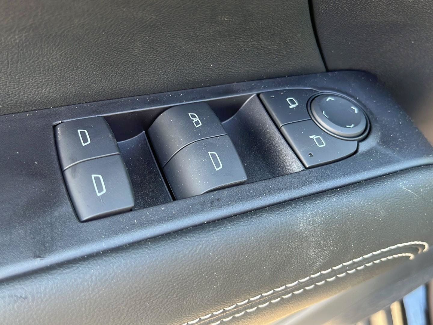 New 2027 GMC Terrain Elevation w/ Elevation Premium Package AWD/4WD image 12