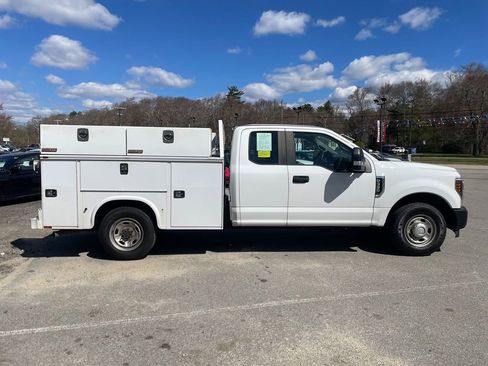 Used 2019 Ford F350 XL w/ Power Equipment Group RWD image 4