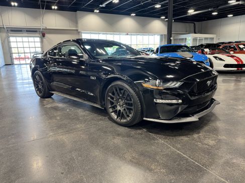 Used 2020 Ford Mustang GT Premium w/ GT Performance Package RWD image 16