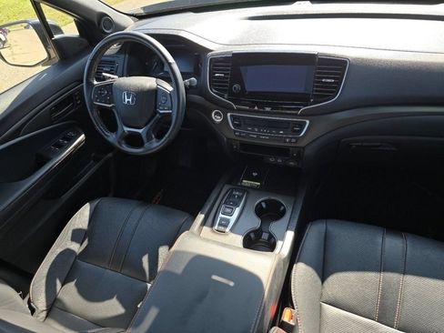 Used 2024 Honda Passport TrailSport image 30