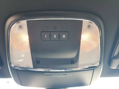 Used 2022 Dodge Charger GT image 28