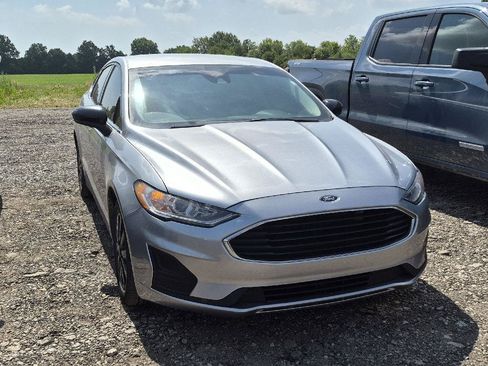 Used 2020 Ford Fusion S FWD image 2