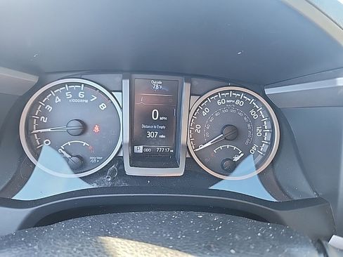 Certified 2019 Toyota Tacoma SR5 image 13