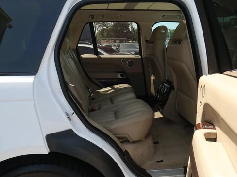 Used 2015 Land Rover Range Rover Supercharged AWD/4WD image 22