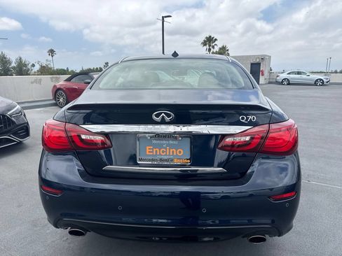 Used 2016 INFINITI Q70 3.7 RWD image 6