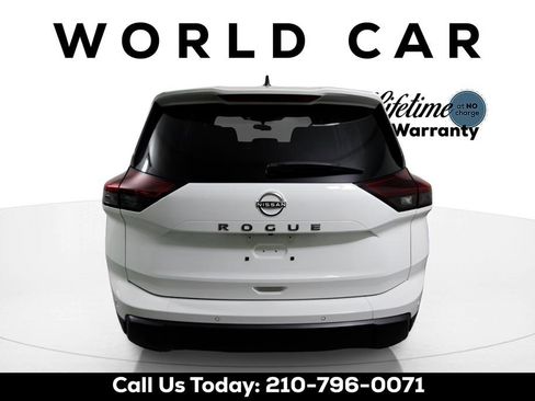 Used 2024 Nissan Rogue S FWD image 6