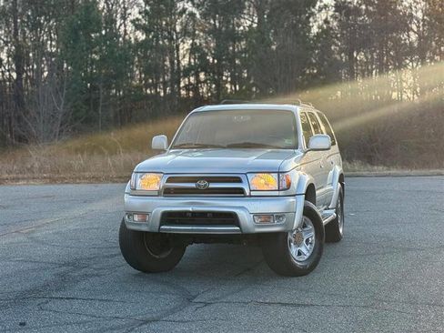 Used 2000 Toyota 4Runner Limited image 1