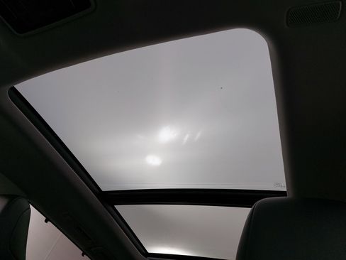 Used 2024 Toyota Grand Highlander AWD image 33