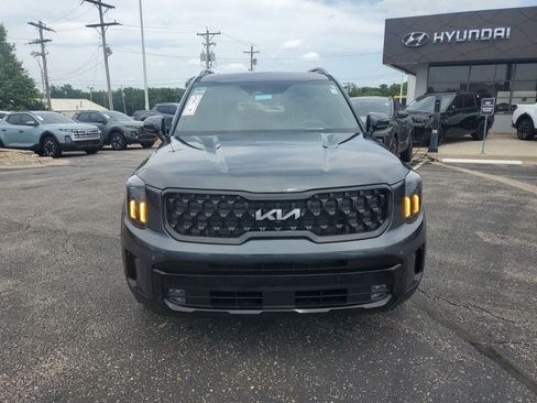 Used 2024 Kia Telluride SX Prestige X-Pro AWD/4WD image 2