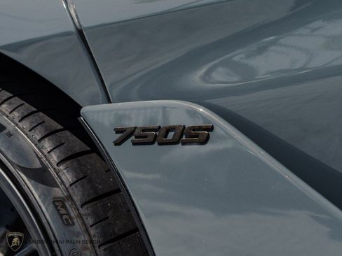 Used 2026 McLaren 750S RWD image 11