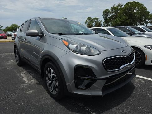Certified 2021 Kia Sportage LX FWD image 3