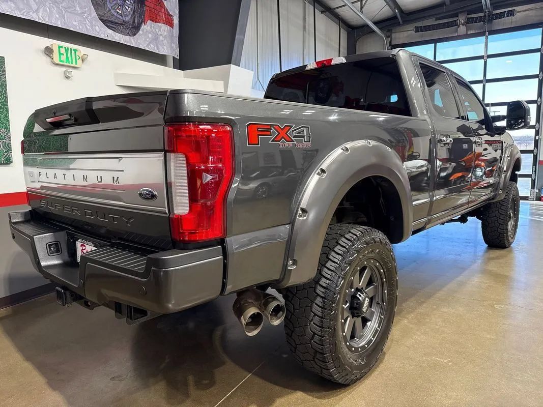 Used 2017 Ford F250 Platinum w/ Platinum Ultimate Package AWD/4WD image 41