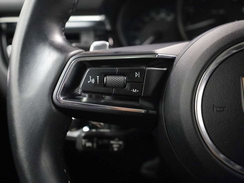 Certified 2023 Porsche Macan image 27