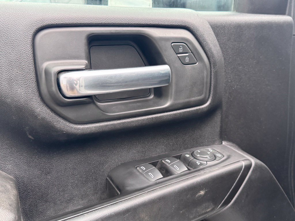 Used 2024 GMC Sierra 3500 Pro w/ Convenience Package AWD/4WD image 8