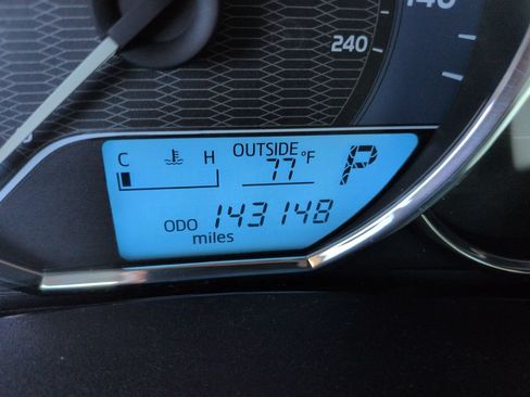 Used 2016 Toyota Corolla LE FWD image 17