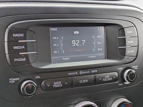 Used 2016 Kia Soul + FWD image 10
