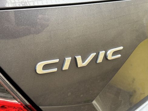 Used 2016 Honda Civic EX image 3