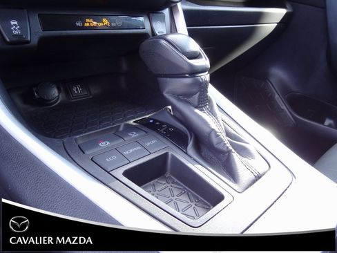 Used 2024 Toyota RAV4 XLE image 28