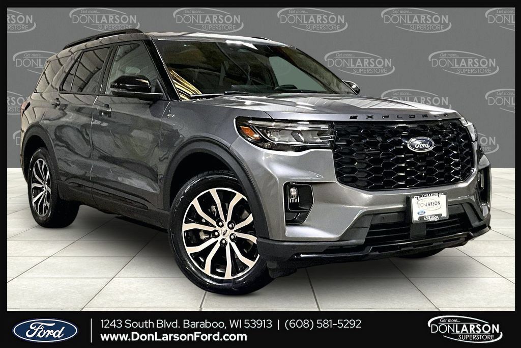 Certified 2025 Ford Explorer ST-Line AWD/4WD image 1