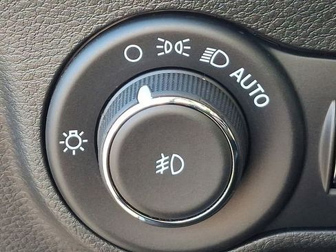 Used 2024 Jeep Compass Trailhawk w/ Trailhawk Convenience Group image 23