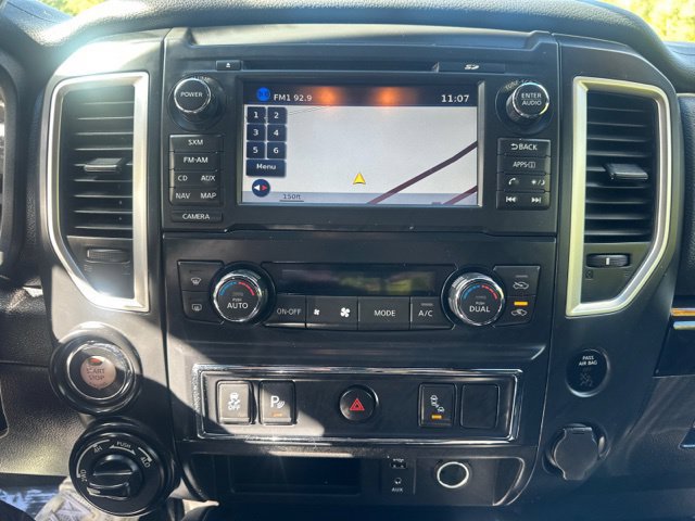Used 2018 Nissan Titan SV w/ SV Convenience Package AWD/4WD image 34