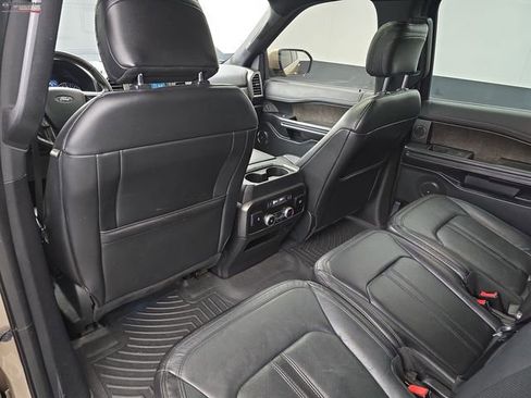 Used 2020 Ford Expedition Limited image 42