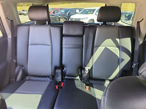 Used 2022 Toyota 4Runner SR5 Premium w/ Moonroof Package image 38