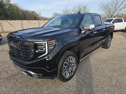 New 2026 GMC Sierra 1500 Denali Ultimate AWD/4WD image 3