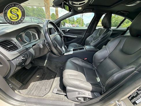 Used 2015 Volvo S60 T6 w/ Convenience Package FWD image 11