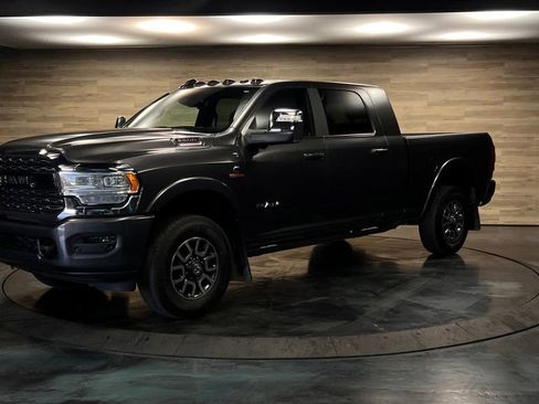 Used 2024 RAM 3500 Limited w/ Safety Group AWD/4WD image 4