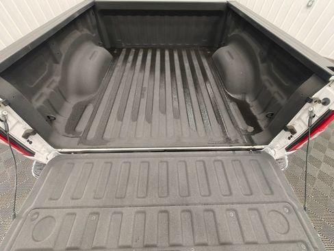 Used 2020 RAM 1500 Big Horn AWD/4WD image 24
