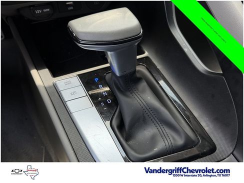 Used 2026 Hyundai Elantra Sport FWD image 18