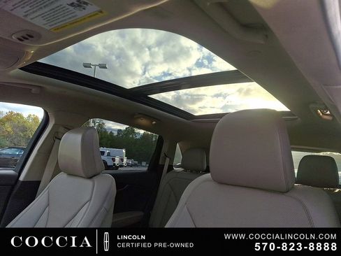 Certified 2022 Lincoln Nautilus Reserve AWD/4WD image 14