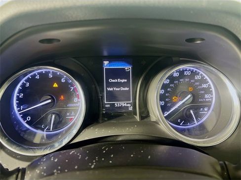 Used 2019 Toyota Camry L image 14