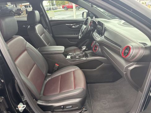 Used 2025 Chevrolet Blazer RS image 13