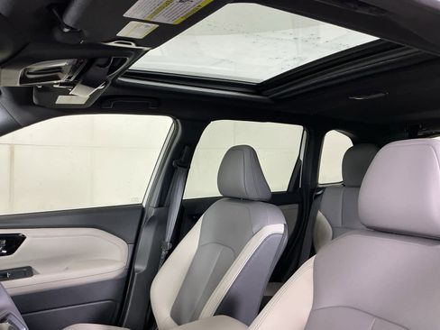 New 2025 Subaru Forester Limited image 12