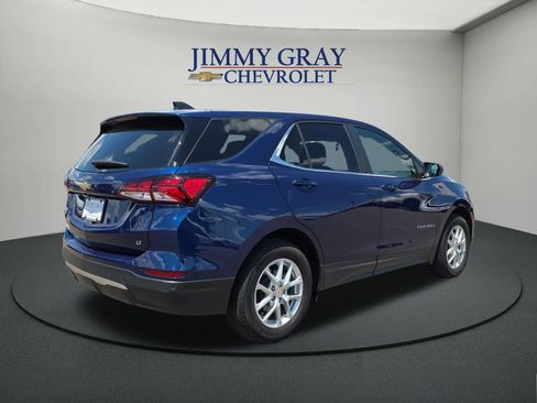 Used 2023 Chevrolet Equinox LT FWD image 5