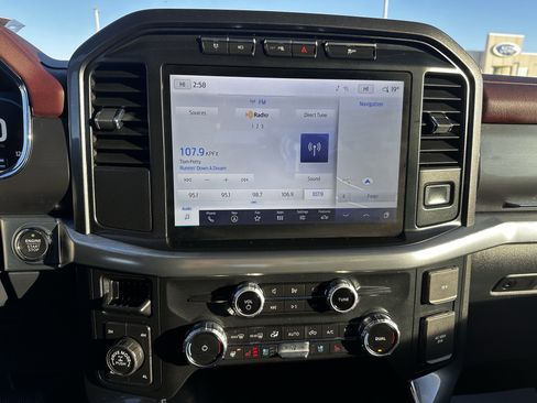 Certified 2022 Ford F150 Lariat w/ Equipment Group 502A High image 16