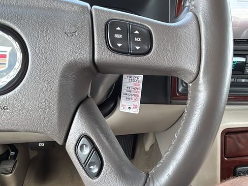 Used 2005 Cadillac Escalade EXT AWD/4WD image 25
