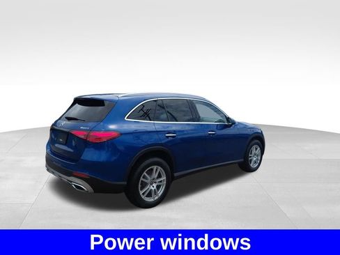 Used 2025 Mercedes-Benz GLC 300 4MATIC image 8