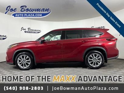 Used 2023 Toyota Highlander Limited