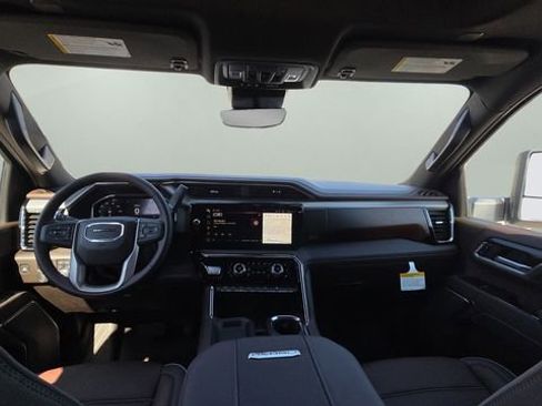 New 2026 GMC Sierra 3500 Denali w/ Denali Reserve Package image 26